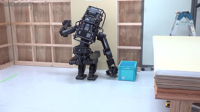 Prototyp humanoidného robota pre stavebníctvo HRP-5P.