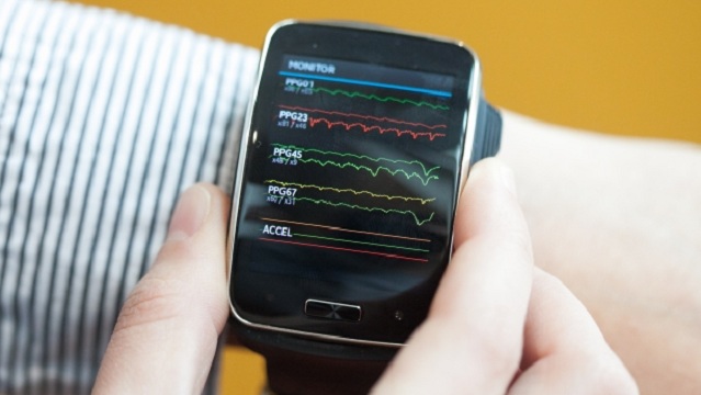 Vedci z MIT testovali svoj systém pre detekciu nálad na nositeľnom zariadení Samsung Simband